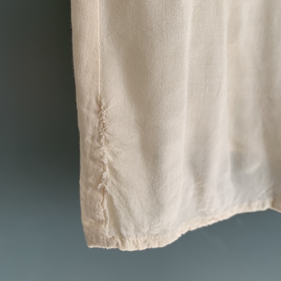 Anthropologie Gathered Sleeve Button Detail Blouse - Picture 10 of 11